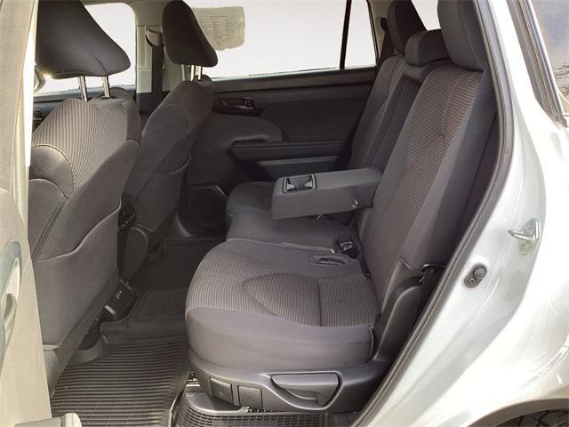 used 2022 Toyota Highlander Hybrid car, priced at $31,460