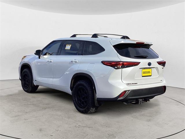 used 2022 Toyota Highlander Hybrid car, priced at $31,460