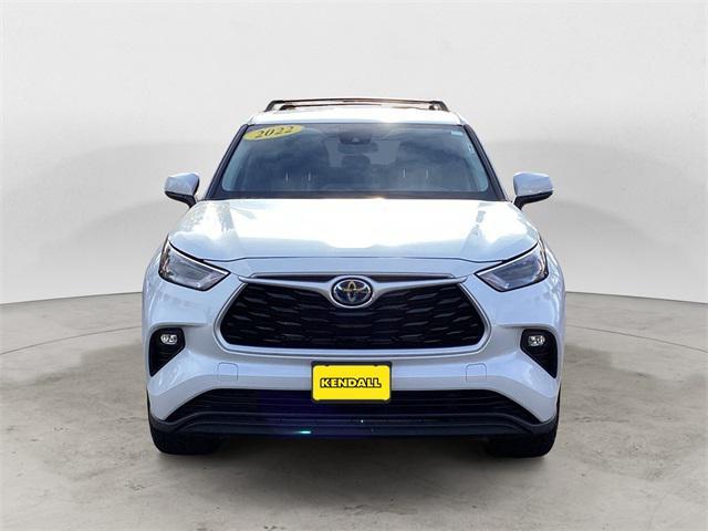 used 2022 Toyota Highlander Hybrid car, priced at $31,460