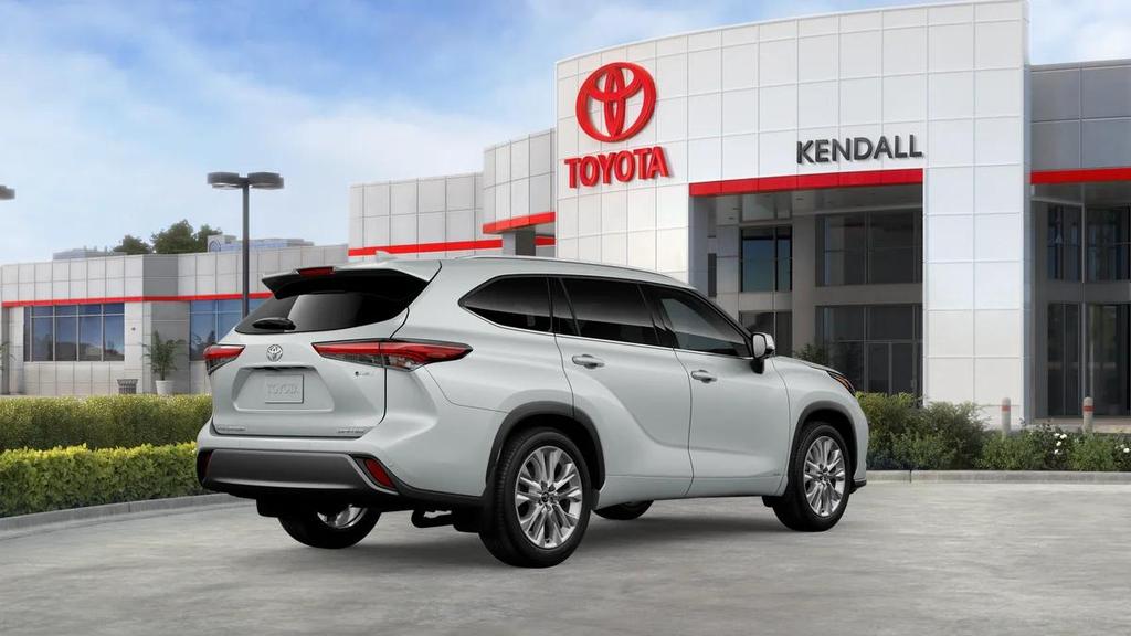 new 2026 Toyota Highlander Hybrid car, priced at $55,113