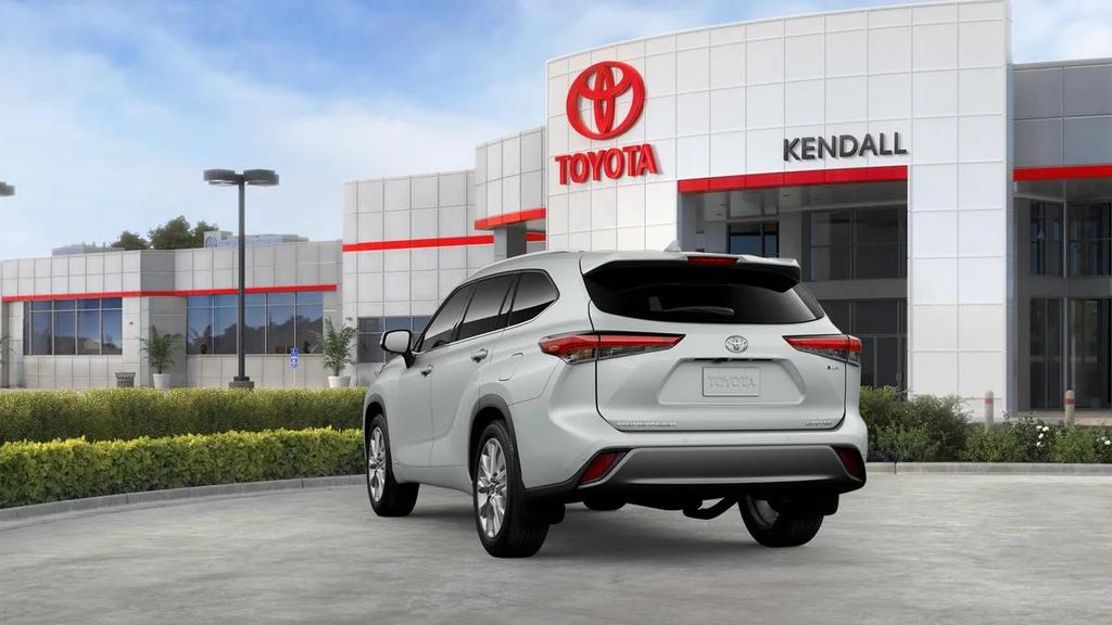 new 2026 Toyota Highlander Hybrid car, priced at $55,113