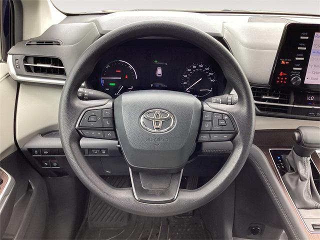 used 2024 Toyota Sienna car, priced at $45,901