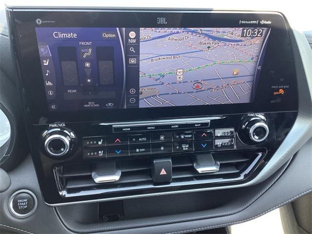 used 2021 Toyota Highlander car, priced at $41,901