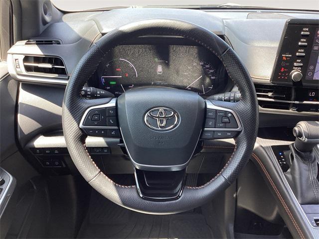 used 2022 Toyota Sienna car, priced at $51,901