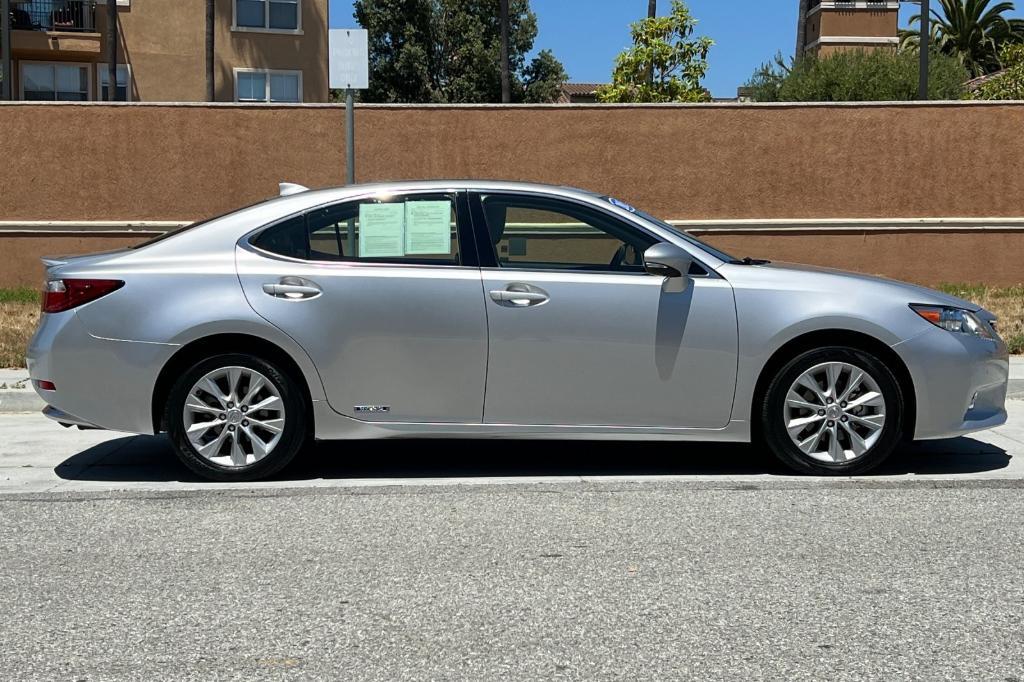 used 2015 Lexus ES 300h car, priced at $19,655