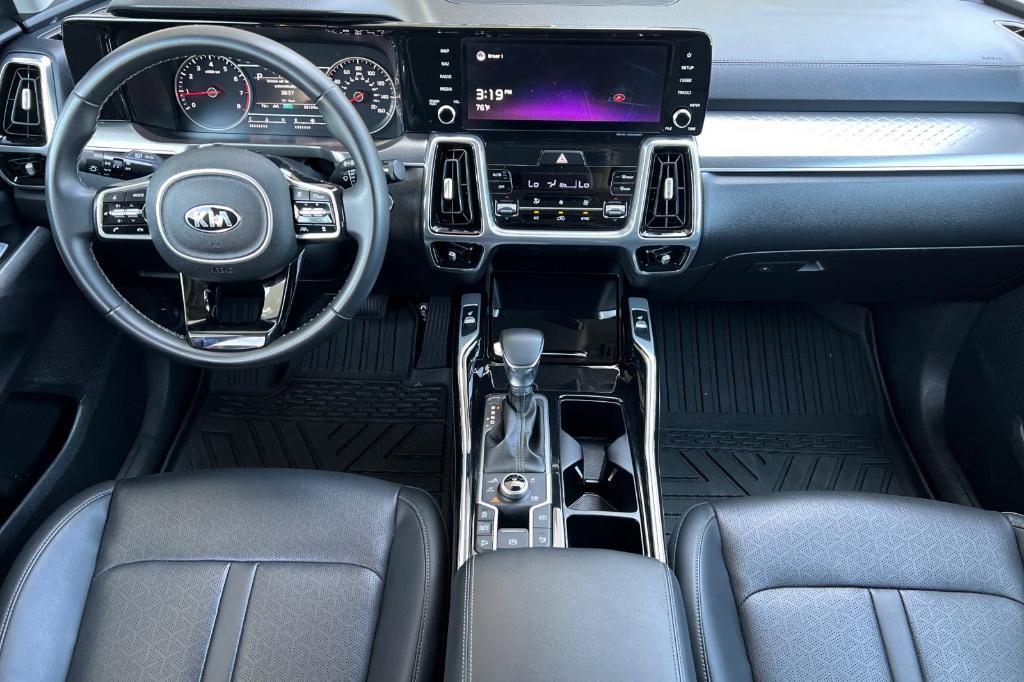 used 2021 Kia Sorento car, priced at $33,555