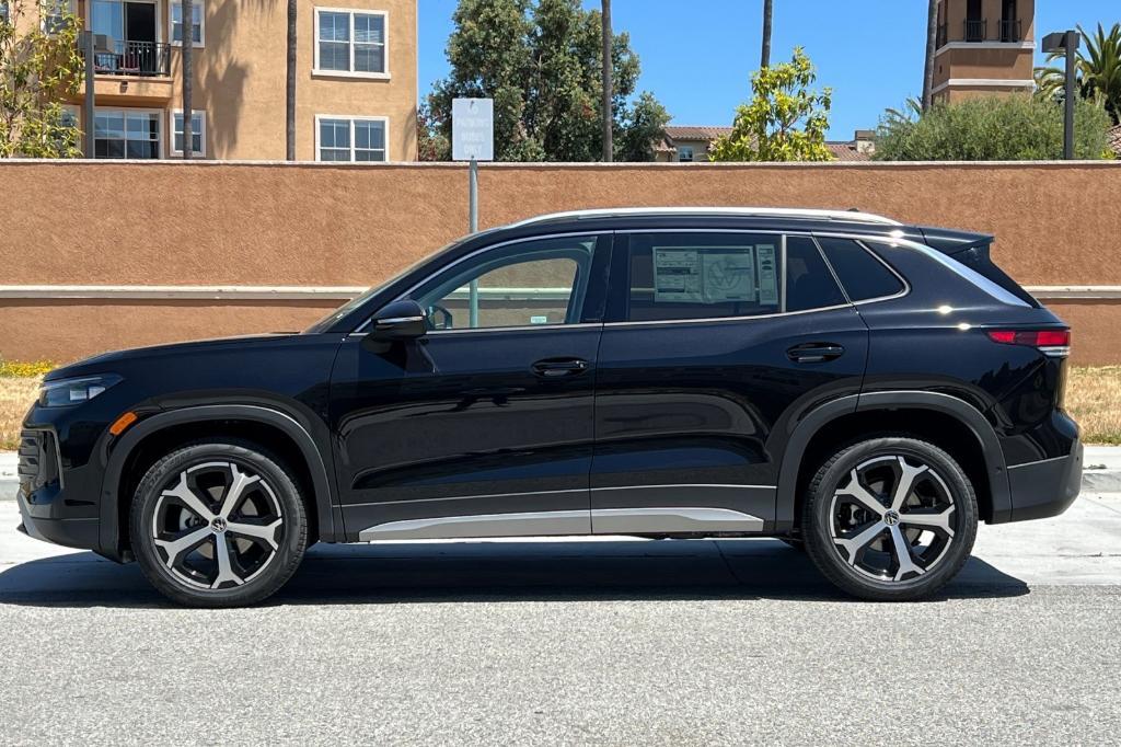 new 2025 Volkswagen Tiguan car, priced at $33,270
