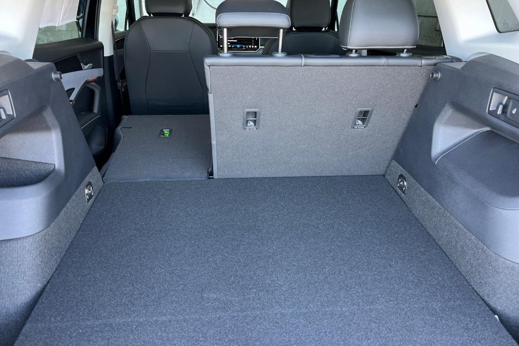 new 2025 Volkswagen Tiguan car, priced at $33,270