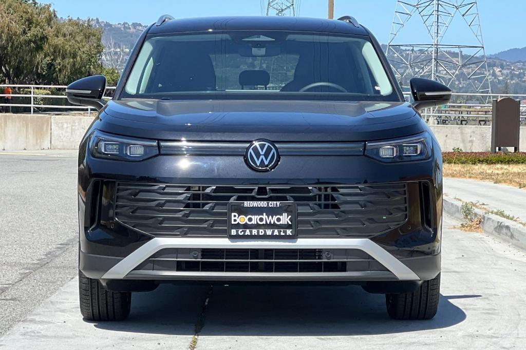 new 2025 Volkswagen Tiguan car, priced at $33,270