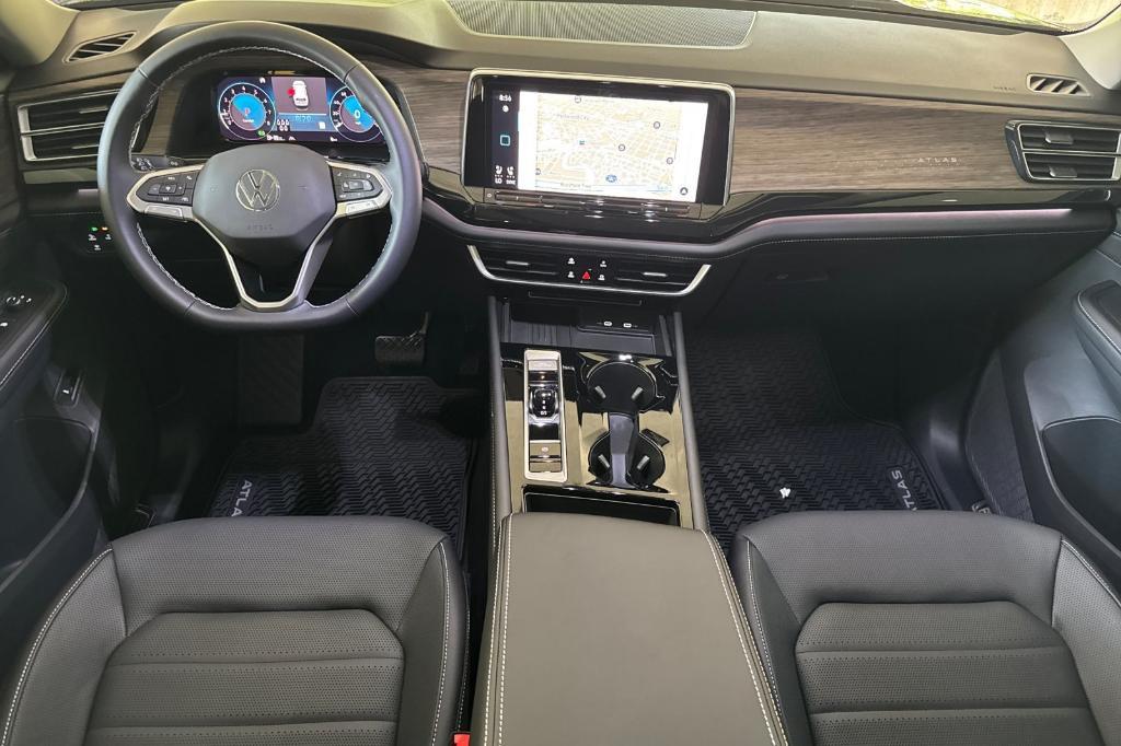 new 2025 Volkswagen Atlas car, priced at $50,239