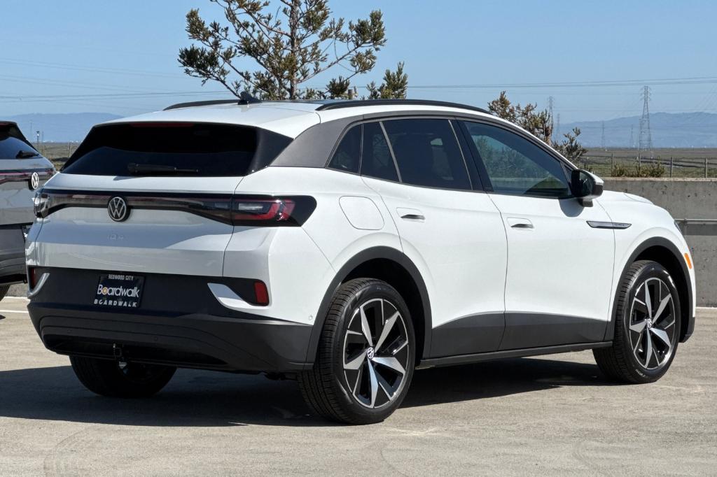 new 2025 Volkswagen ID.4 car, priced at $51,631