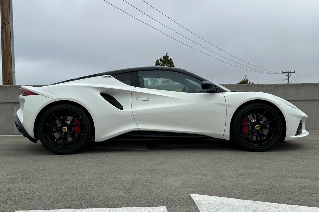 new 2024 Lotus Emira car