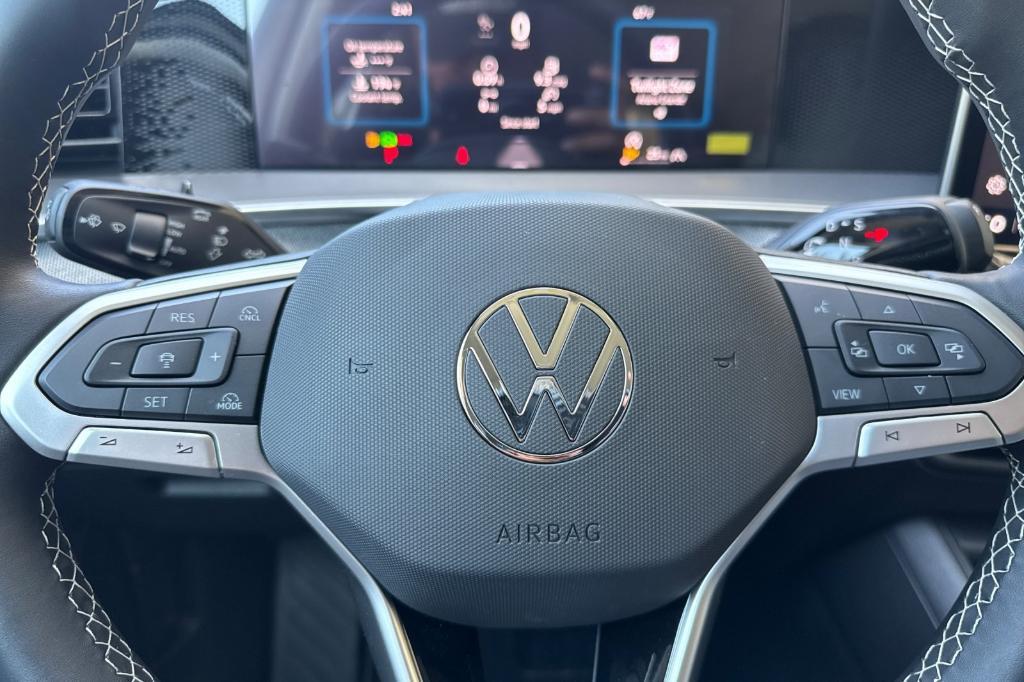 new 2025 Volkswagen Tiguan car, priced at $32,826