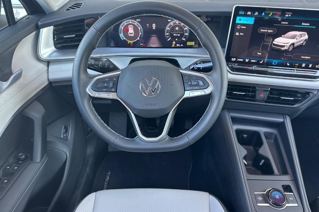 new 2025 Volkswagen Tiguan car, priced at $36,076