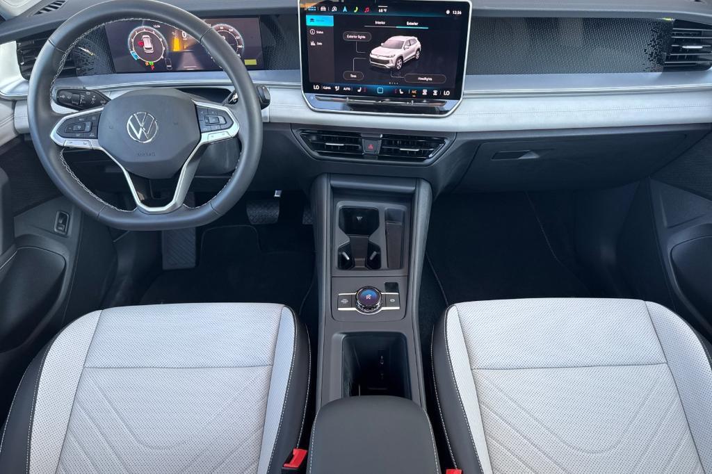 new 2025 Volkswagen Tiguan car, priced at $36,076