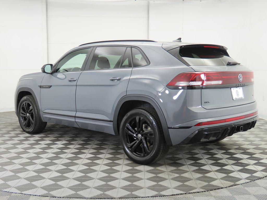 new 2026 Volkswagen Atlas Cross Sport car, priced at $52,477