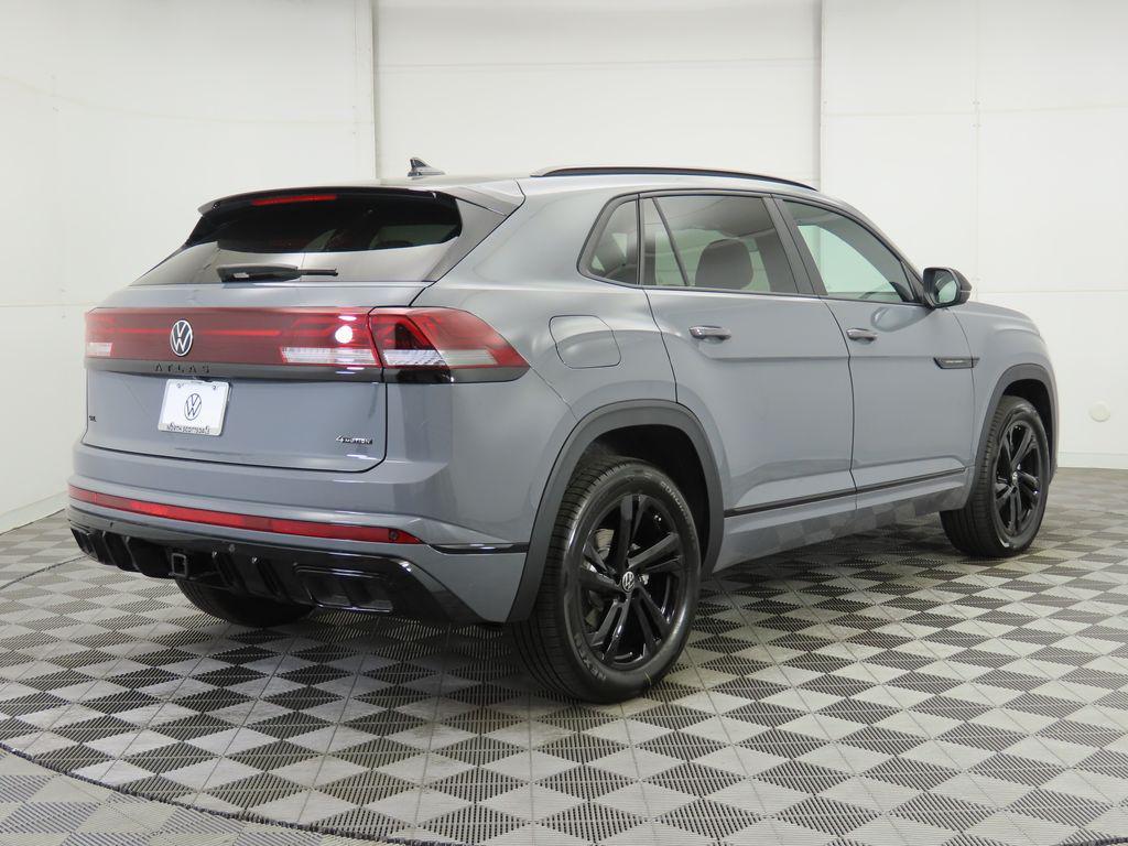 new 2026 Volkswagen Atlas Cross Sport car, priced at $52,477