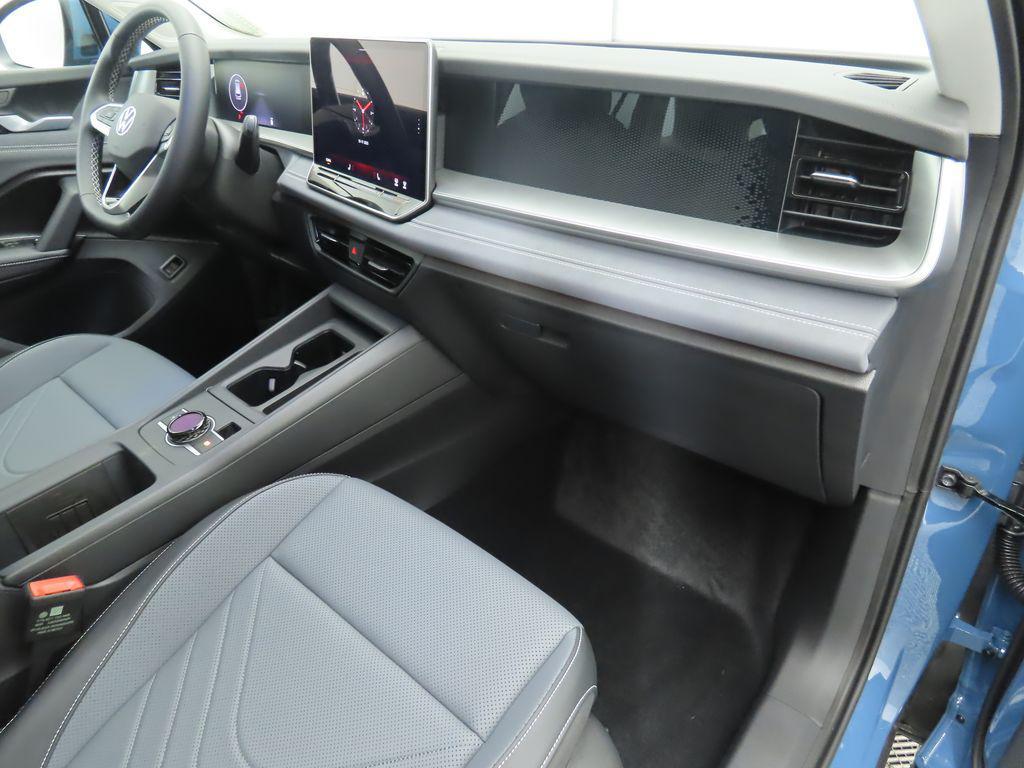 new 2026 Volkswagen Tiguan car, priced at $35,540