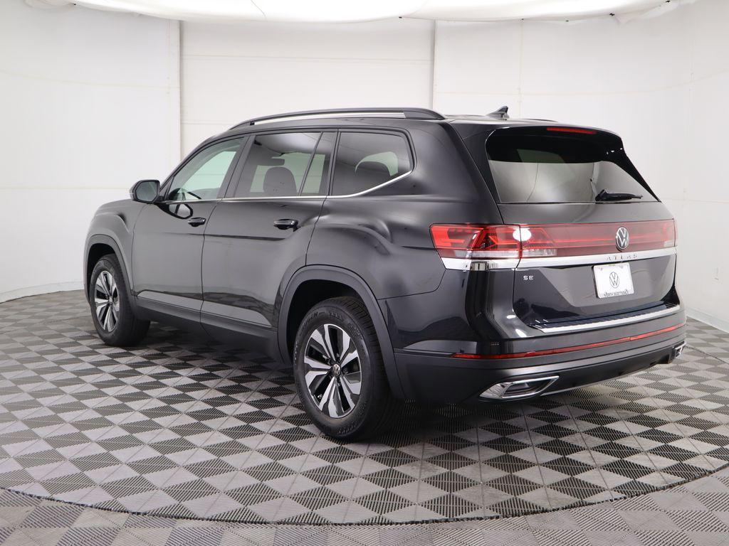new 2026 Volkswagen Atlas car, priced at $41,672