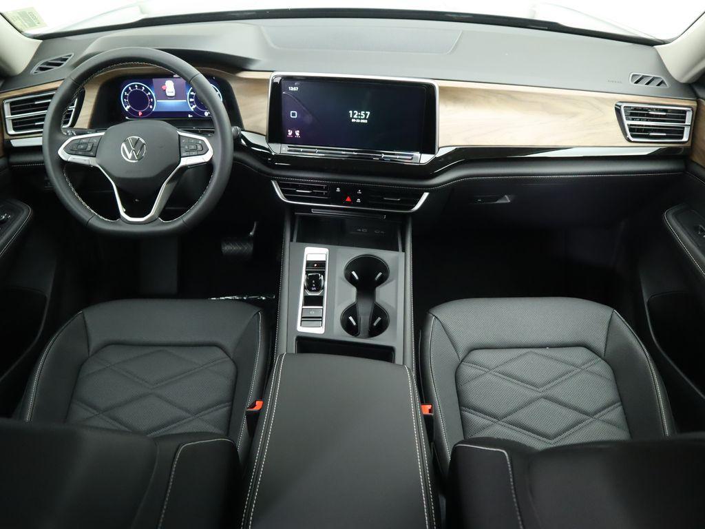 new 2026 Volkswagen Atlas car, priced at $41,672