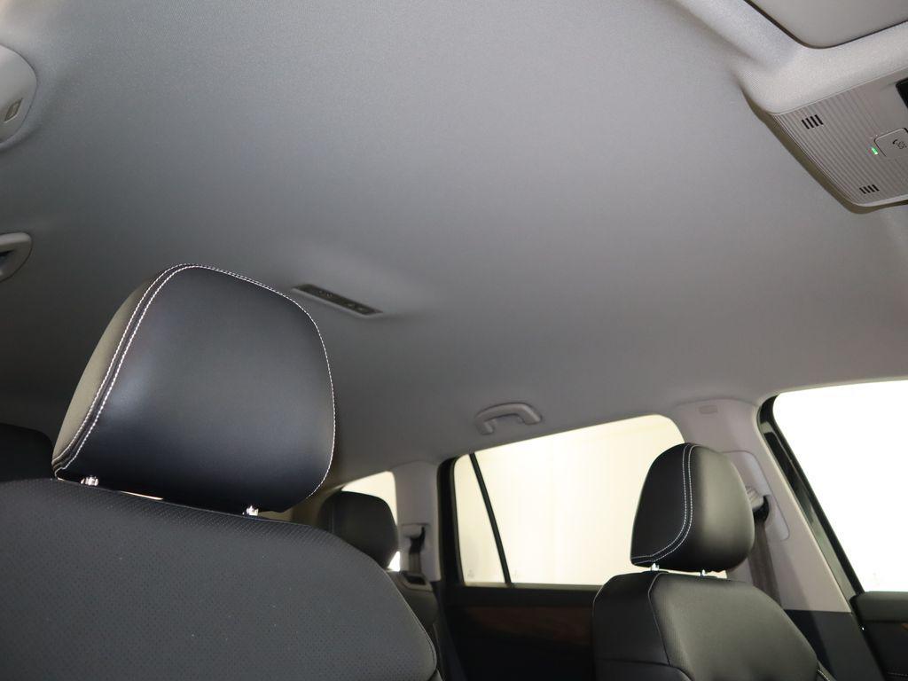 new 2026 Volkswagen Atlas car, priced at $41,672