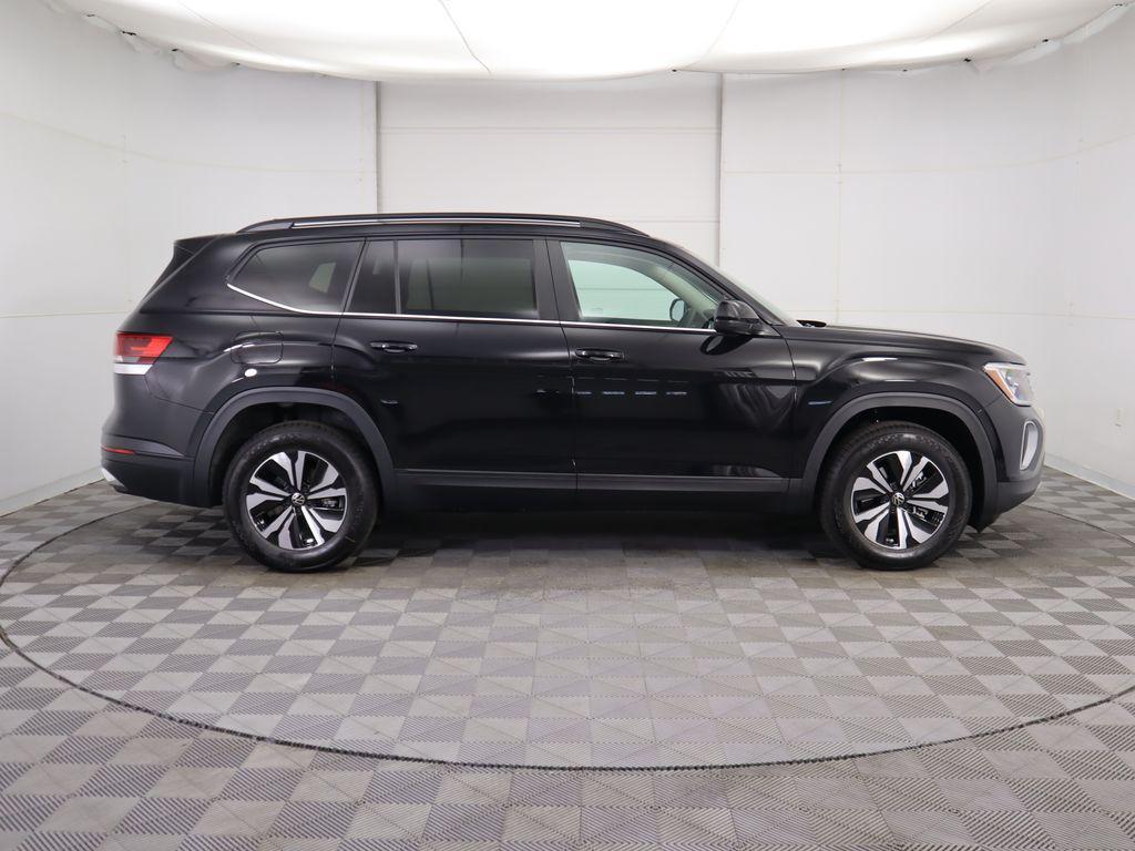 new 2026 Volkswagen Atlas car, priced at $41,672