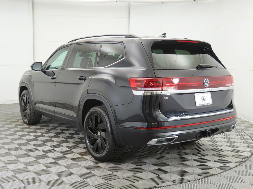 new 2026 Volkswagen Atlas car, priced at $45,798