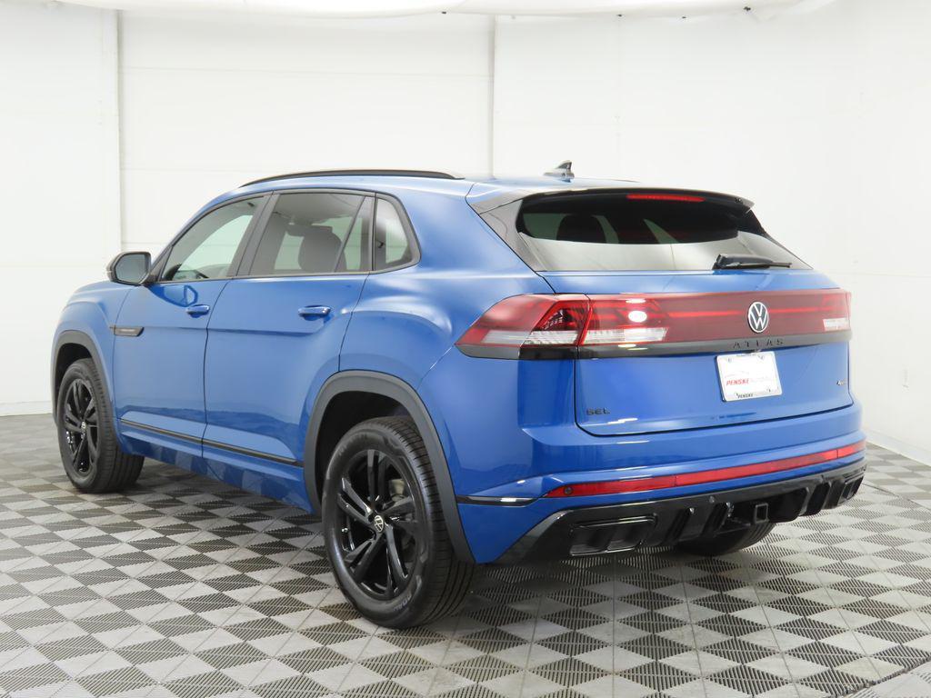 new 2026 Volkswagen Atlas Cross Sport car, priced at $52,164