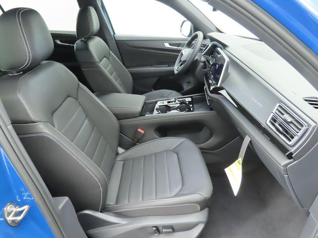 new 2026 Volkswagen Atlas Cross Sport car, priced at $52,164
