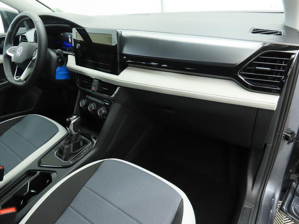 new 2025 Volkswagen Taos car, priced at $24,999