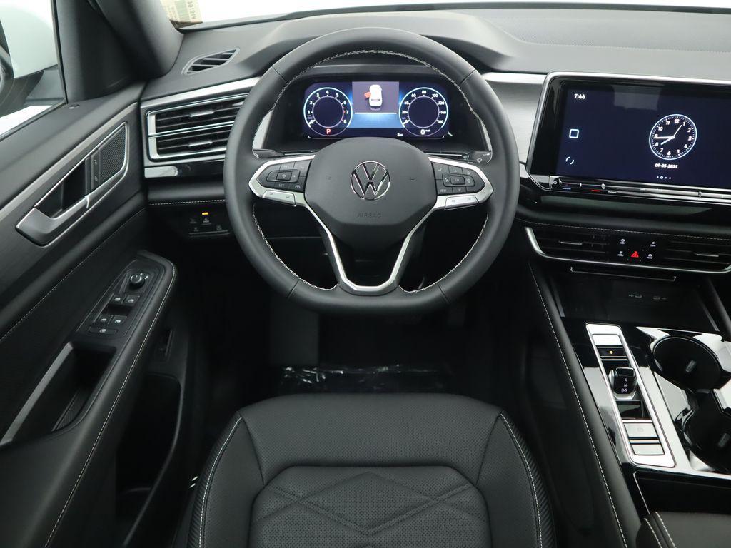 new 2026 Volkswagen Atlas Cross Sport car, priced at $45,617