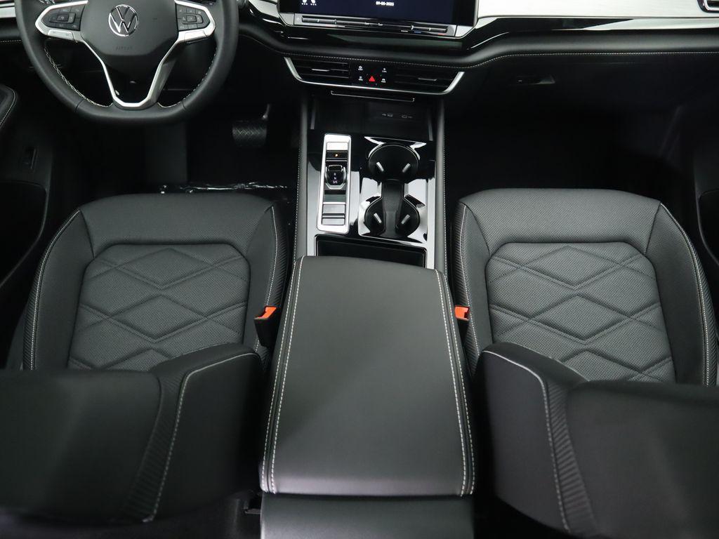 new 2026 Volkswagen Atlas Cross Sport car, priced at $45,617