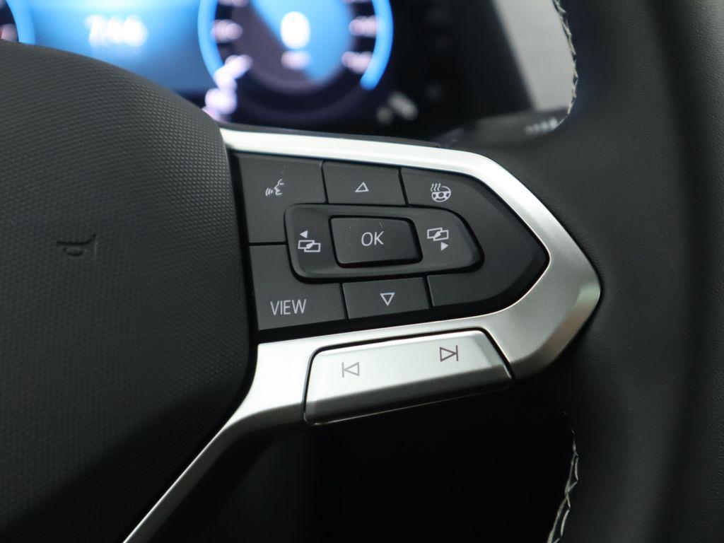 new 2026 Volkswagen Atlas Cross Sport car, priced at $45,617