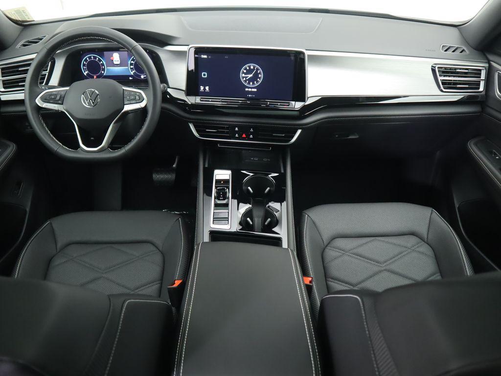 new 2026 Volkswagen Atlas Cross Sport car, priced at $45,617