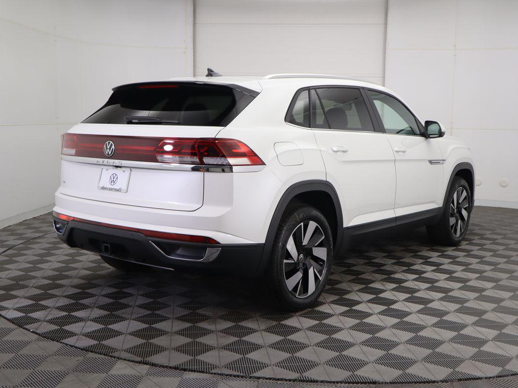 new 2026 Volkswagen Atlas Cross Sport car, priced at $45,617
