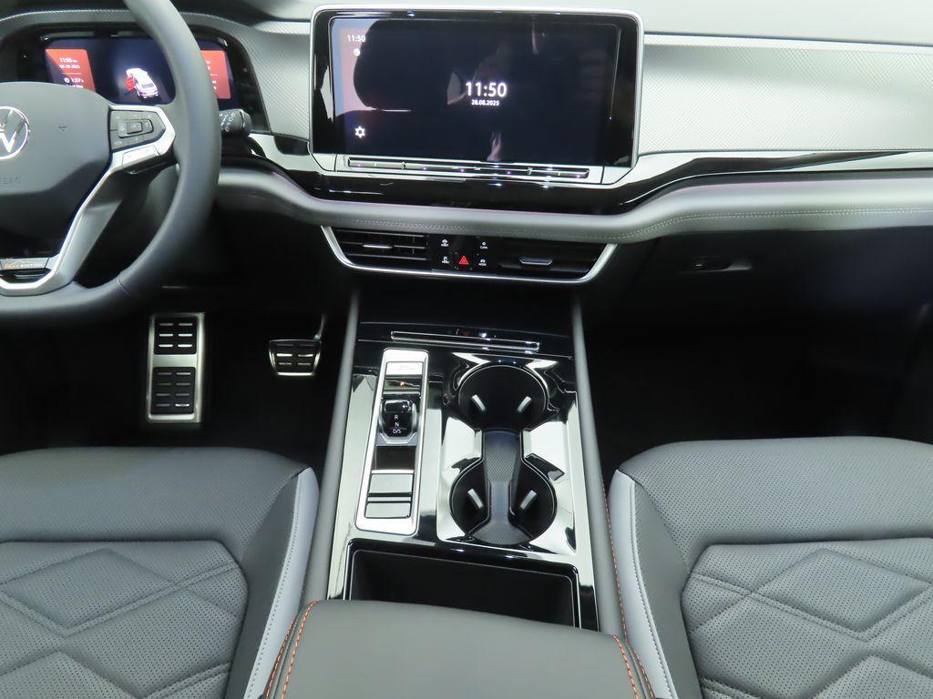 new 2026 Volkswagen Atlas car, priced at $50,627