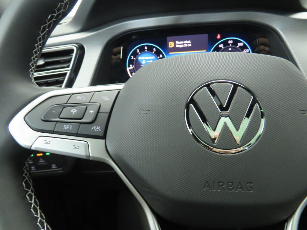 new 2026 Volkswagen Atlas Cross Sport car, priced at $45,617