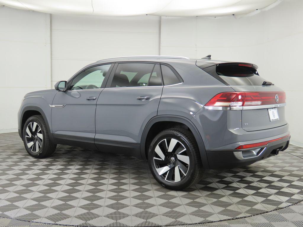 new 2026 Volkswagen Atlas Cross Sport car, priced at $45,617