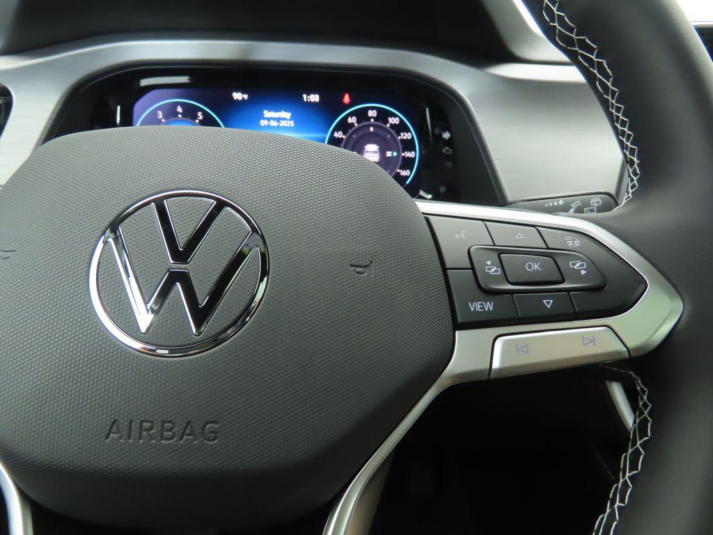 new 2026 Volkswagen Atlas Cross Sport car, priced at $45,617