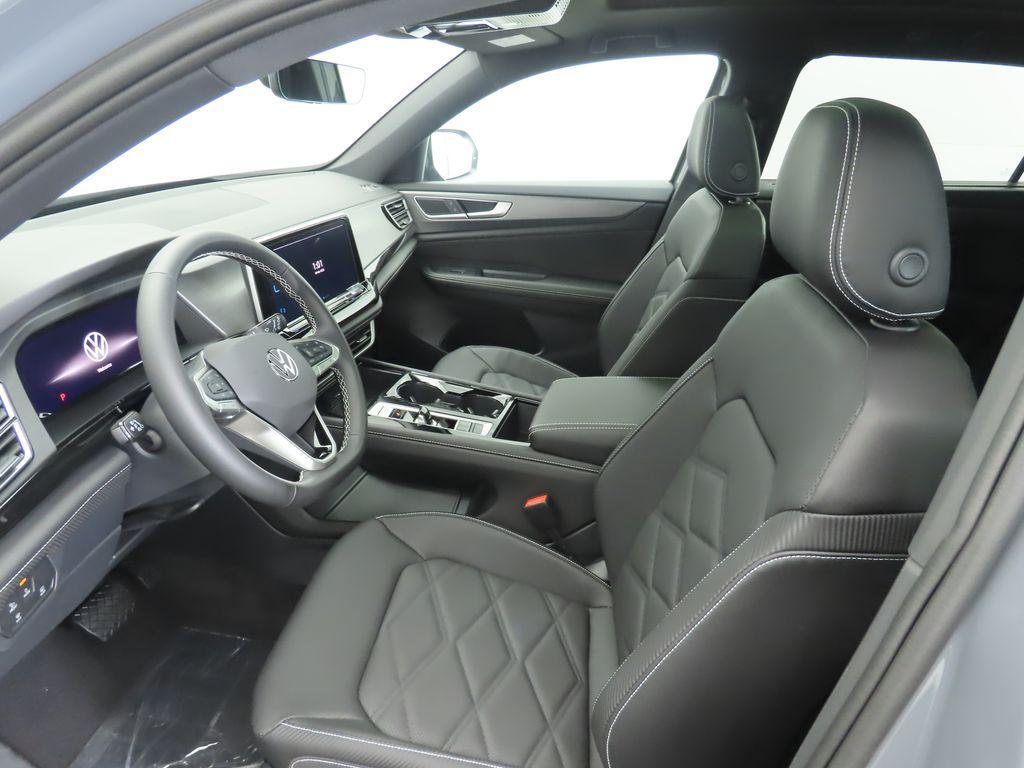 new 2026 Volkswagen Atlas Cross Sport car, priced at $45,617