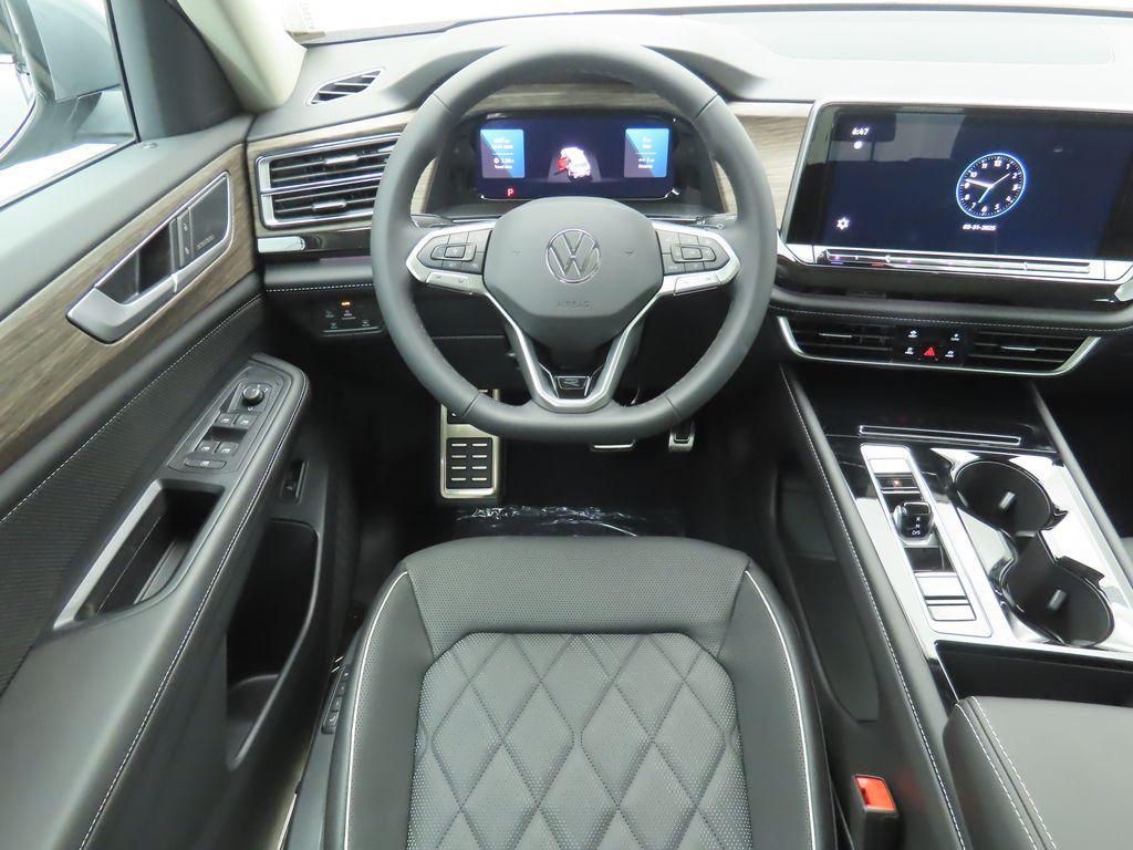 new 2025 Volkswagen Atlas car, priced at $53,000