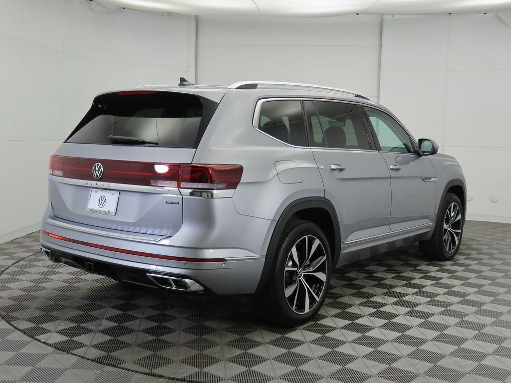 new 2025 Volkswagen Atlas car, priced at $53,000