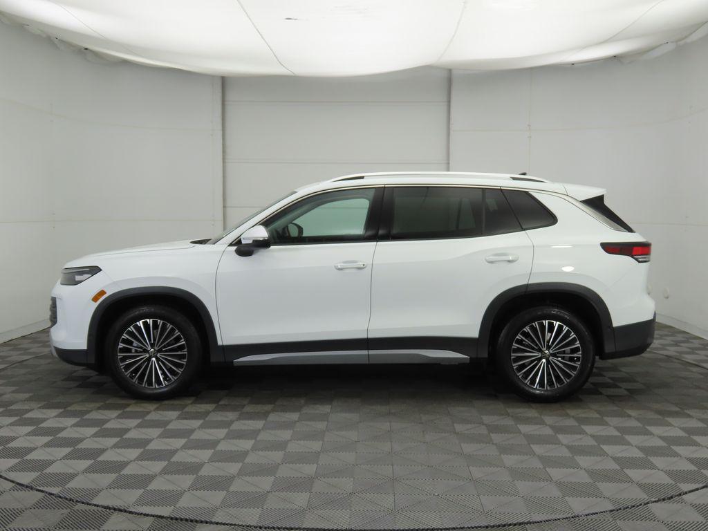 new 2026 Volkswagen Tiguan car, priced at $33,292