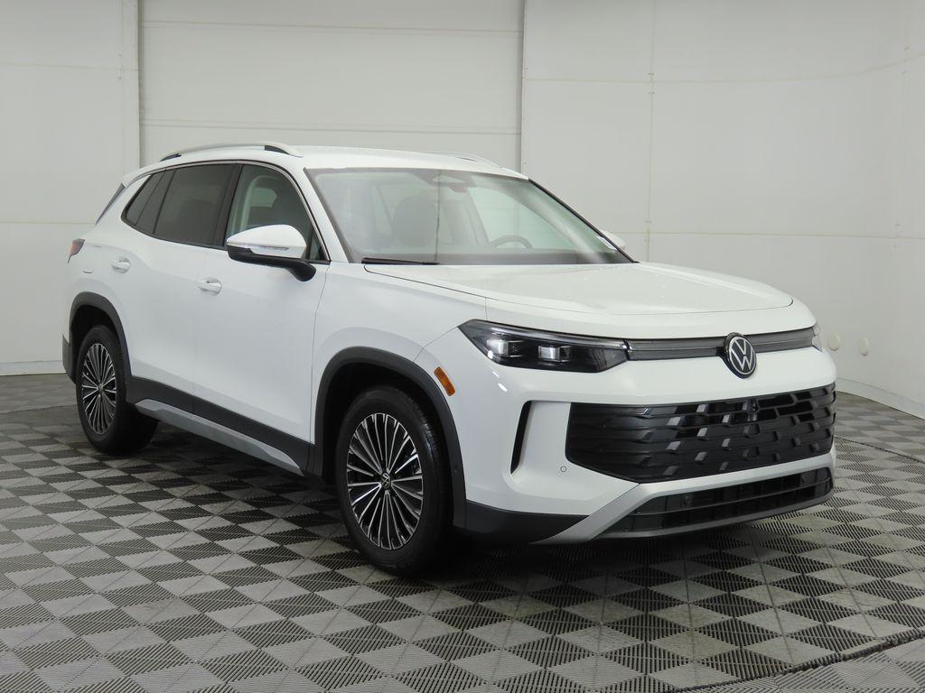 new 2026 Volkswagen Tiguan car, priced at $33,292