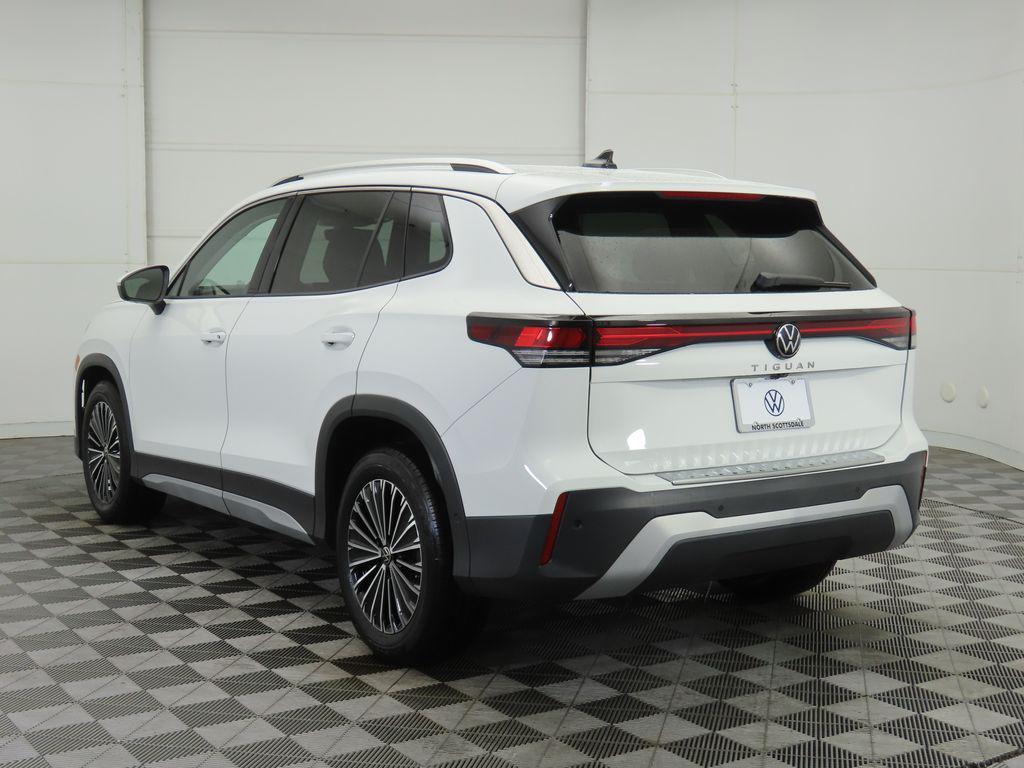new 2026 Volkswagen Tiguan car, priced at $33,292