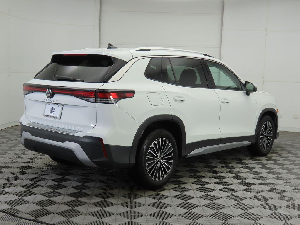 new 2026 Volkswagen Tiguan car, priced at $33,292