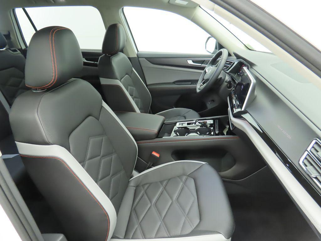 new 2026 Volkswagen Atlas car, priced at $50,108