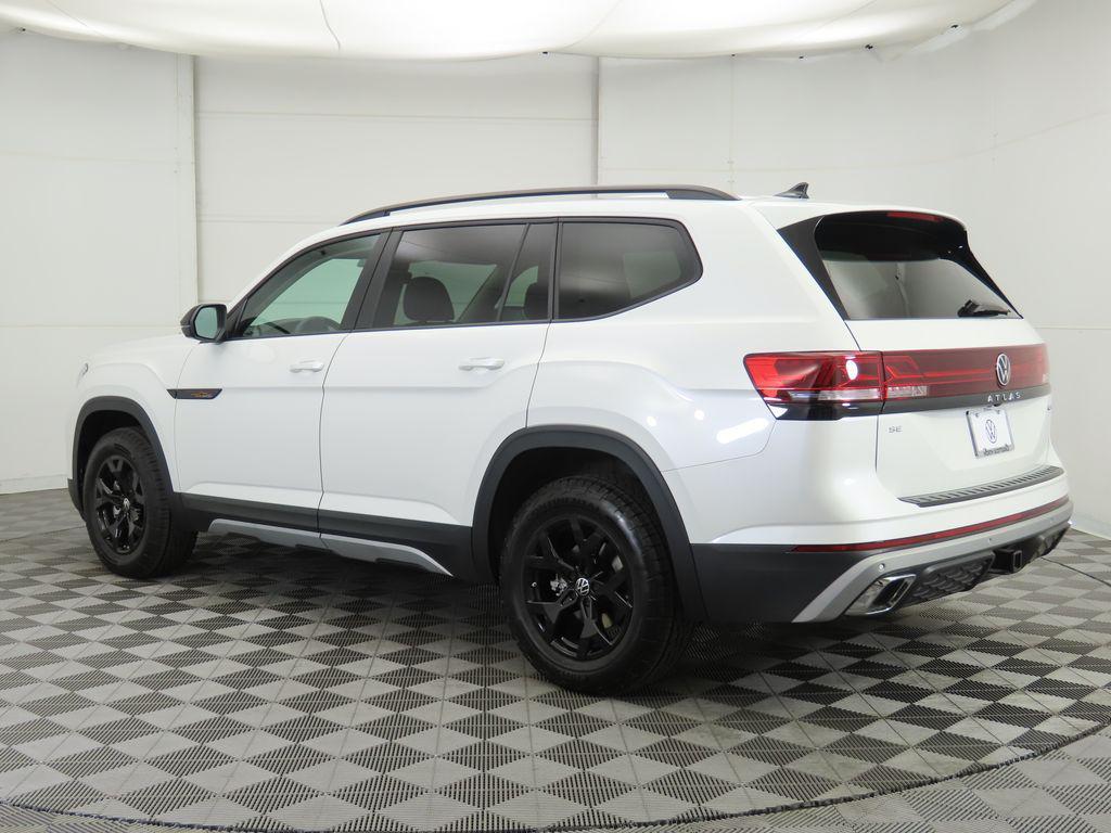 new 2026 Volkswagen Atlas car, priced at $50,108