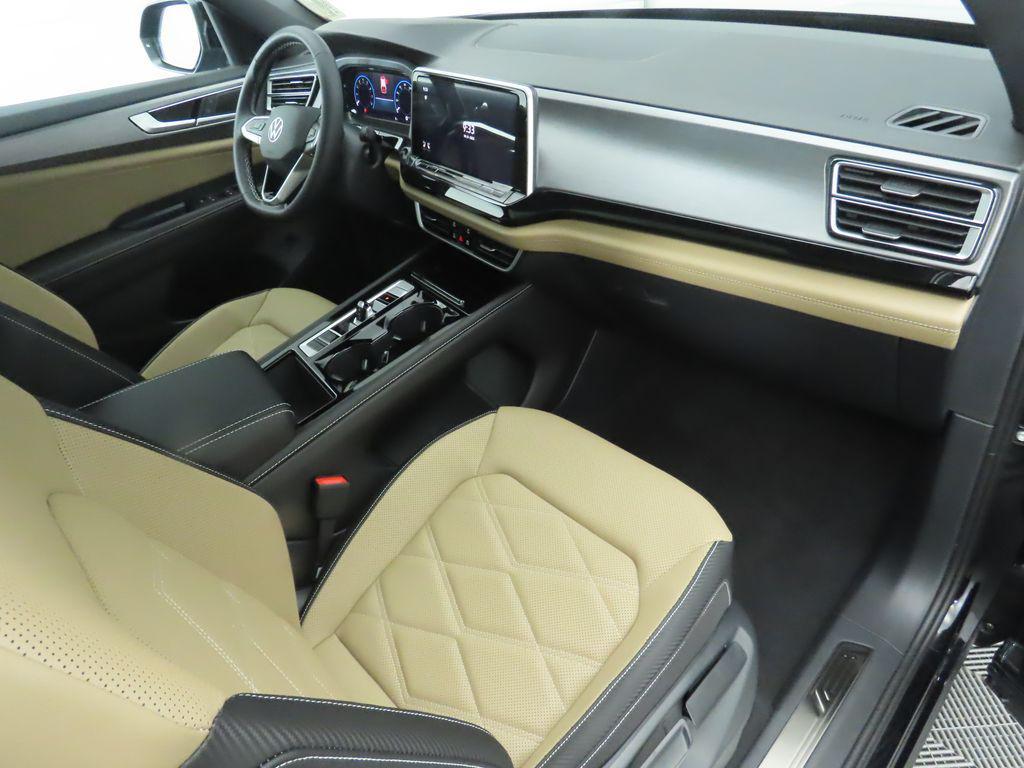 new 2026 Volkswagen Atlas Cross Sport car, priced at $47,896