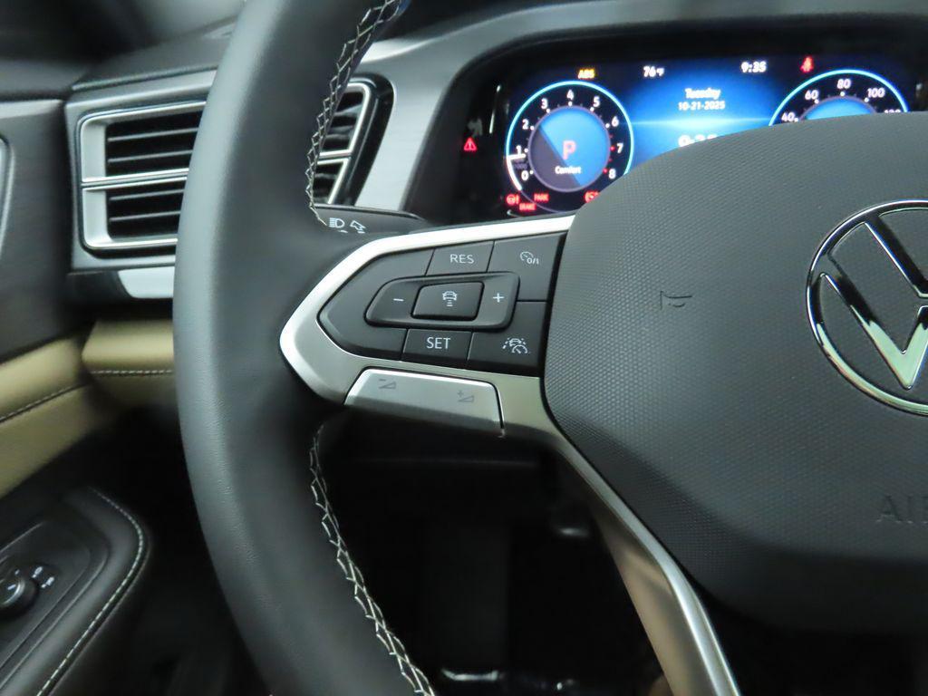 new 2026 Volkswagen Atlas Cross Sport car, priced at $47,896